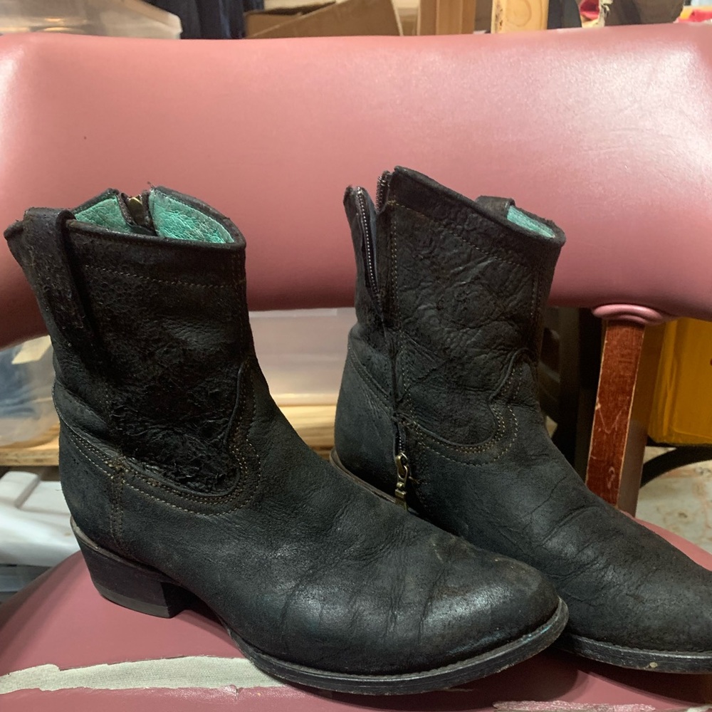 CORRAL WOMEN'S LAMB ABSTRACT BOOTS - ROUND TOE ⚠️ HAND DYED ⚠️ OOAK